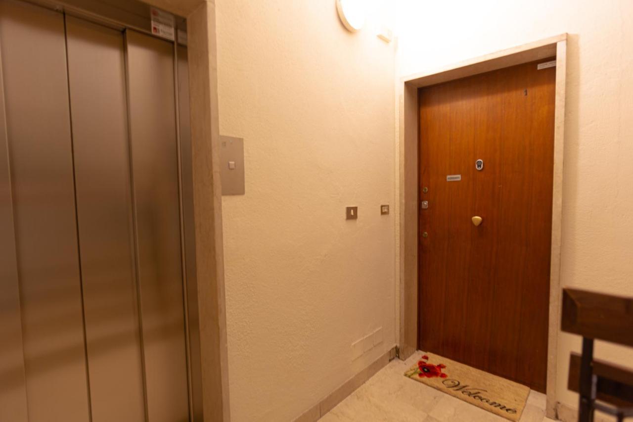 Residenza Porta Leoni - Royal Welcome Verona Buitenkant foto